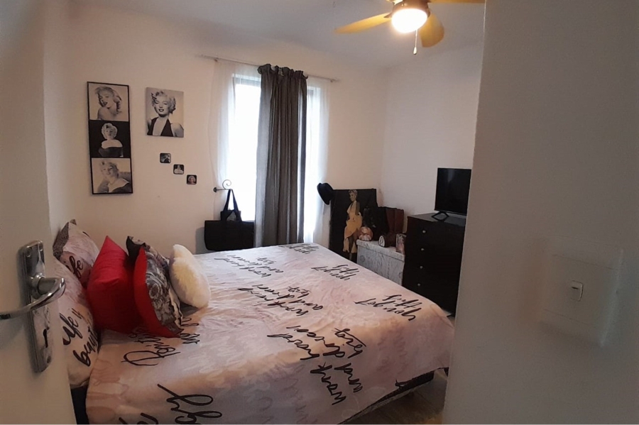 2 Bedroom Property for Sale in Parklands Western Cape